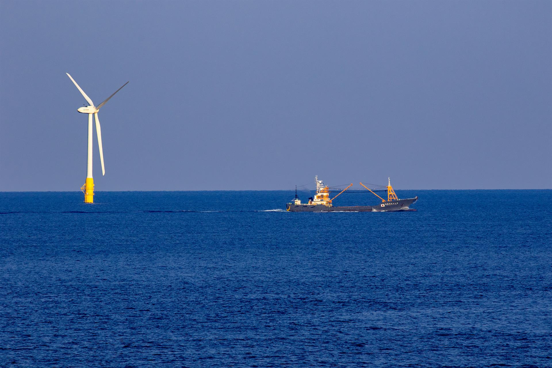 Der Offshore-Clou: Schwimmende Windräder 