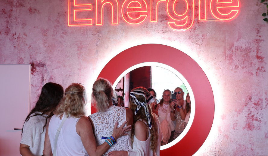 Volle Power für die Festivalstadt: RheinEnergie bei PAROOKAVILLE 2026