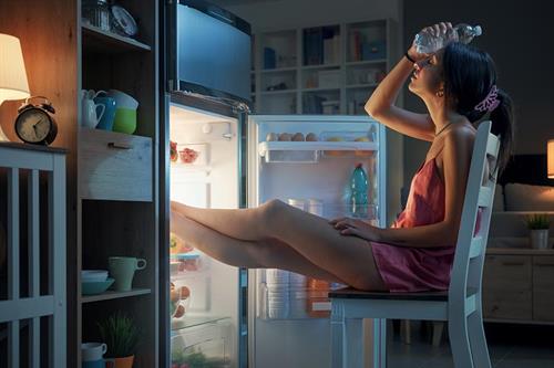 Alles cool: Wie Innenräume im Hochsommer erträglich kühl bleiben.