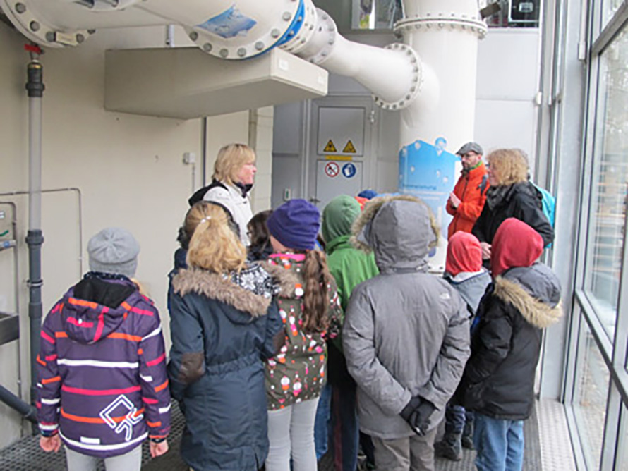 Im Wasserwerk Westhoven gibt es für die Schüler viel zu entdecken (Bild: RheinEnergie).