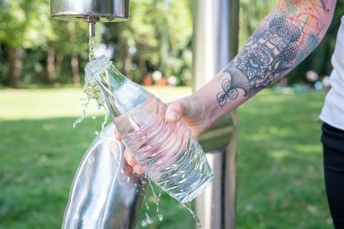 Trinkwasserspender und Wassertheke: Unser Wasser gratis to go!